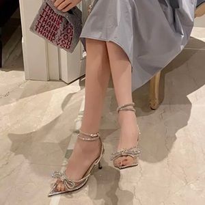 Mach & Mach like sandals